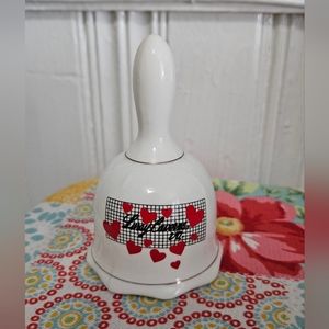 Vintage White Souvenir Luray Caverns VA Virginia Ceramic Bell Metro Taiwan